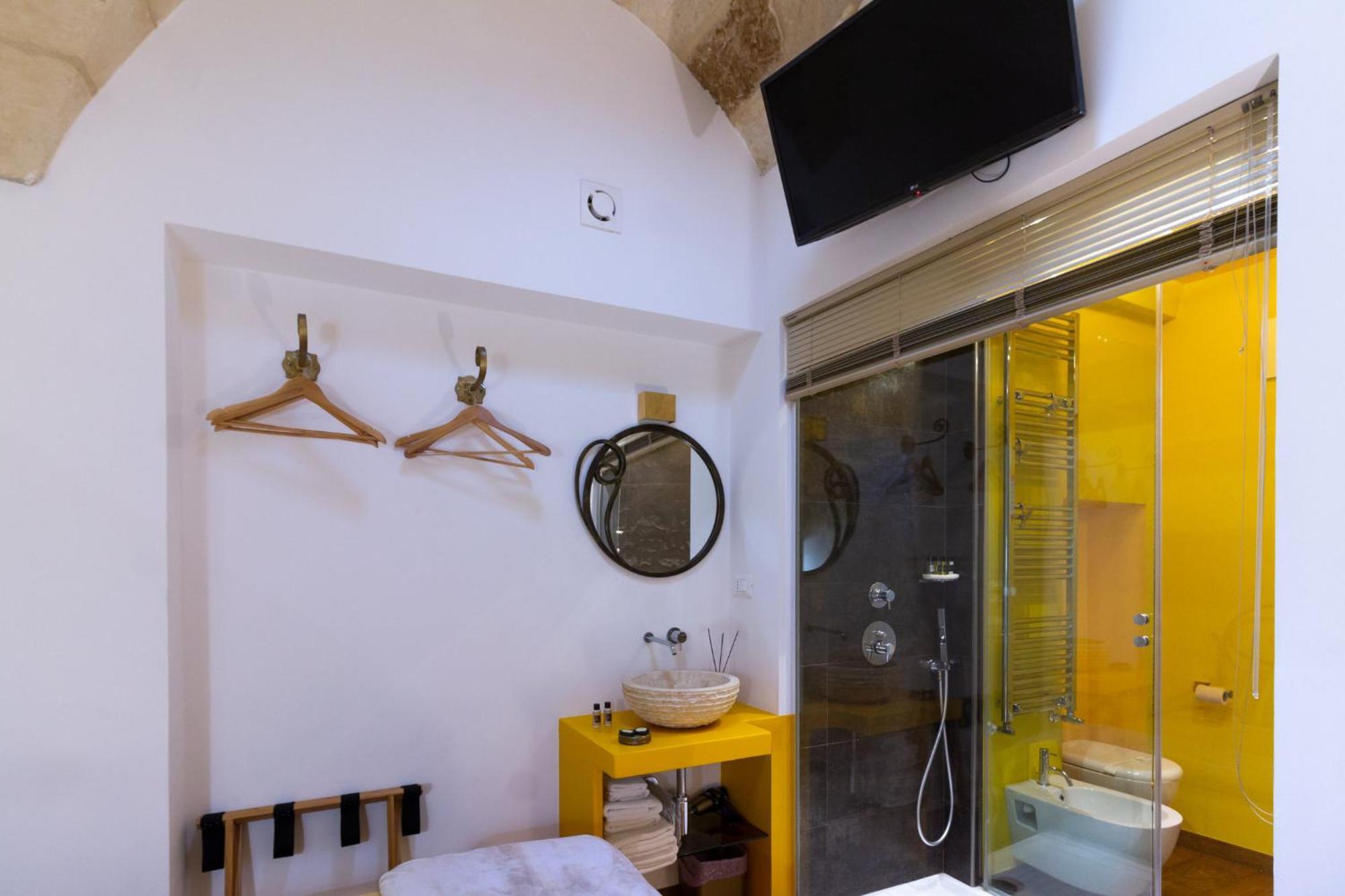 Le Nicchie Luxury Rooms เลชเช ห้อง รูปภาพ